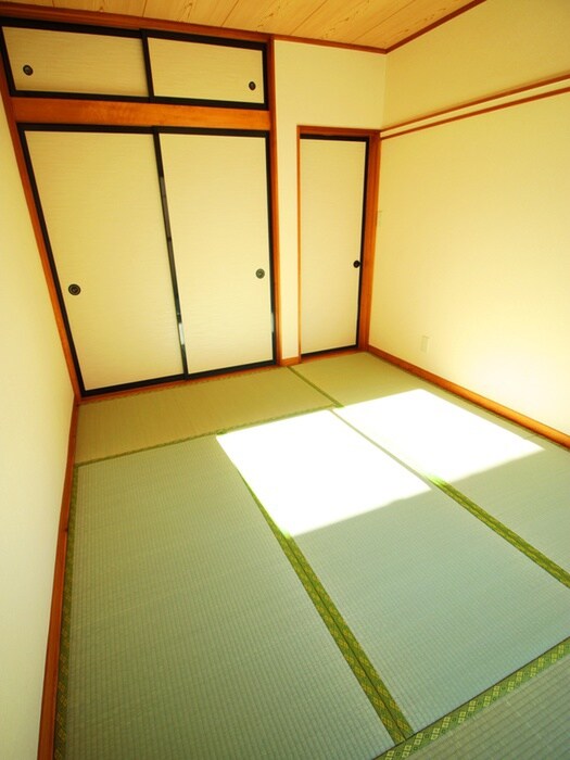 物件内観写真9　(居室)