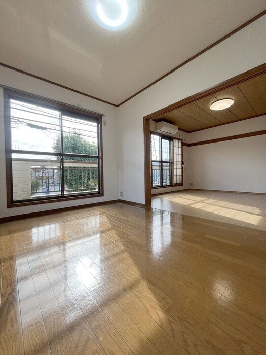 物件内観写真8　(居室)