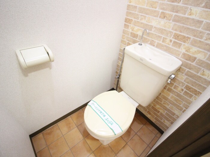 物件内観写真14　(トイレ)