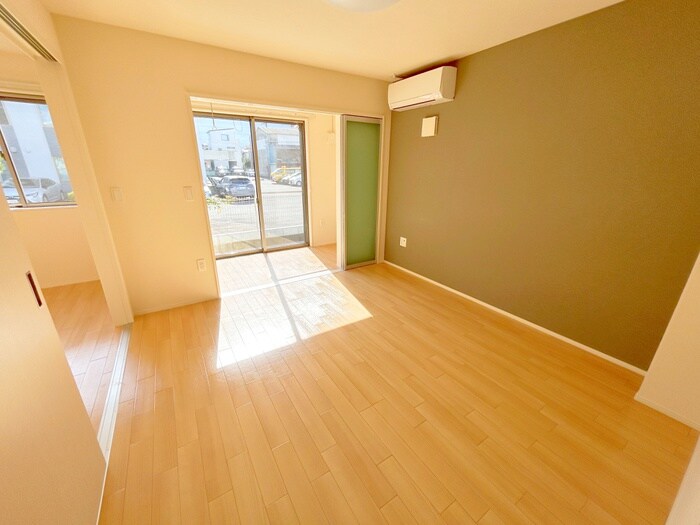 物件内観写真10　(居室)