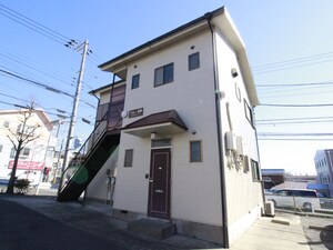 ヴァレー姿見外観写真