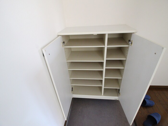 物件内観写真10　(靴箱)