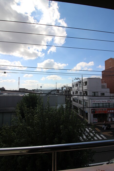 物件内観写真16　(室内からの展望)