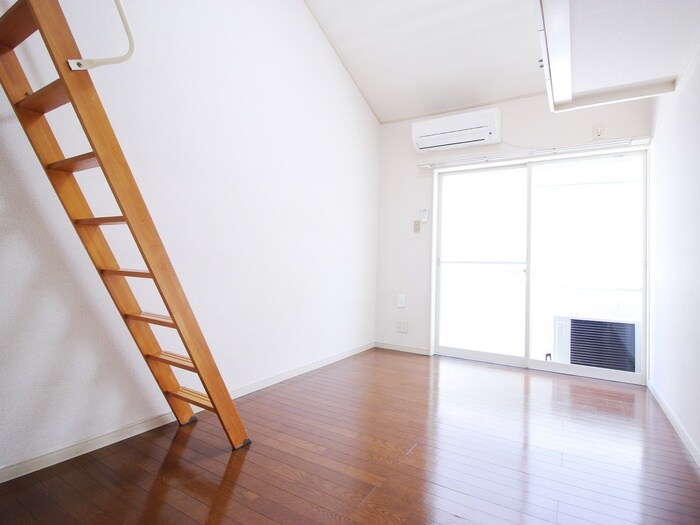 物件内観写真8　(居室)