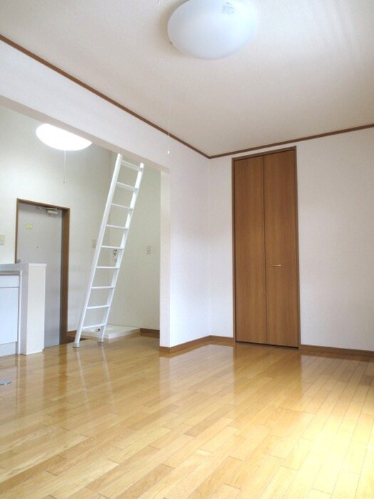 物件内観写真9　(居室)