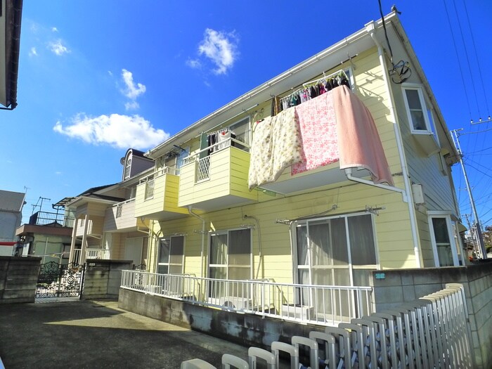 物件外観写真3　(エントランス部分)