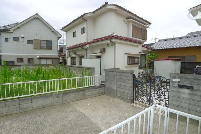 物件内観写真16　(室内からの展望)