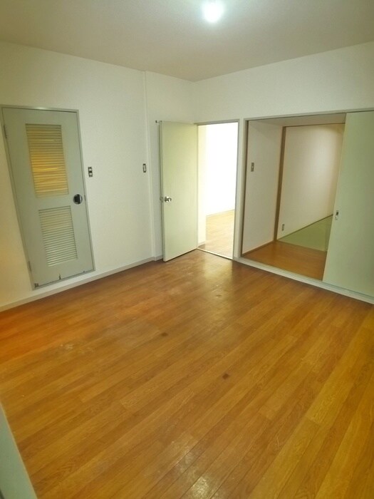 物件内観写真5　(居室)