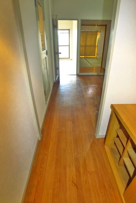 物件内観写真7　(廊下)