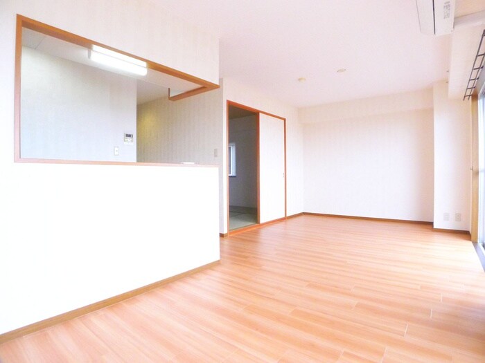 物件内観写真8　(居室)