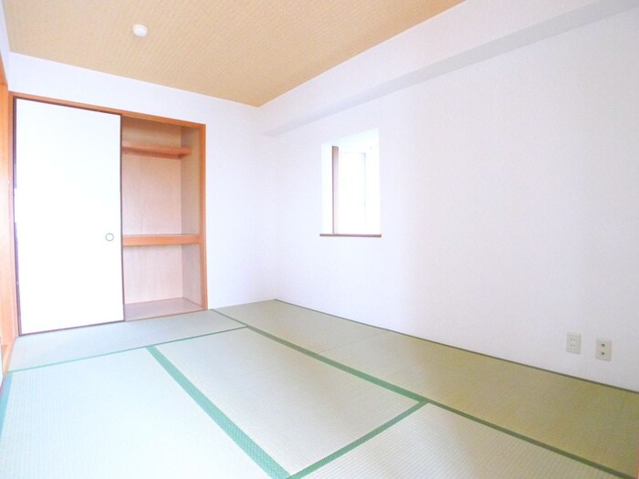 物件内観写真10　(居室)