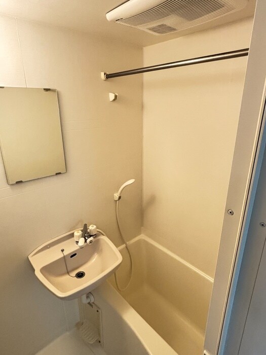 物件内観写真12　(バス／シャワールーム等)