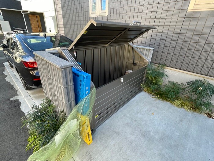 物件外観写真4　(建物設備)