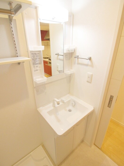 物件内観写真11　(洗面)