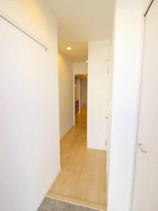 物件内観写真17　(廊下)