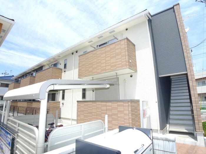 物件外観写真2　(駐輪場)