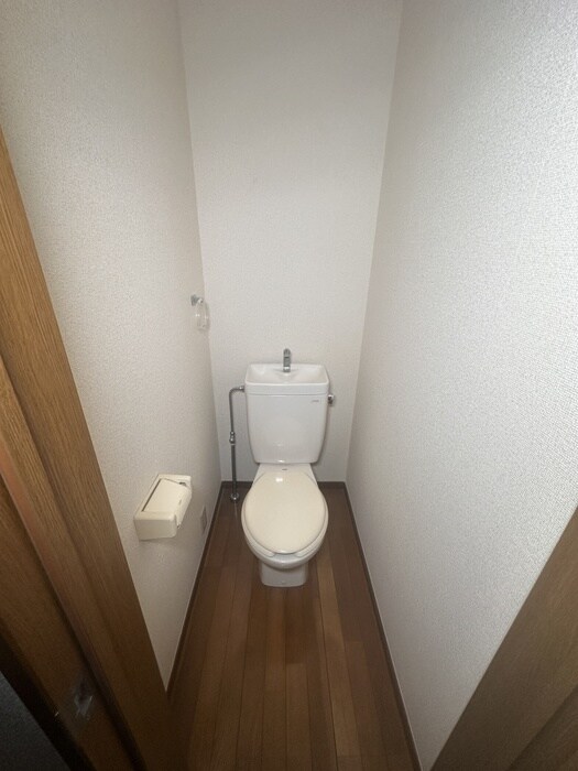 物件内観写真15　(トイレ)