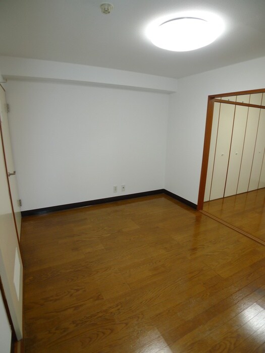 物件内観写真19　(居室)