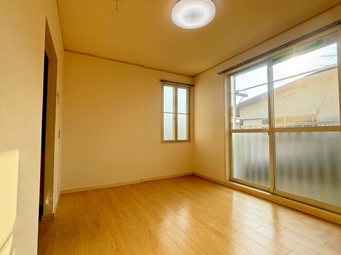 物件内観写真9　(居室)