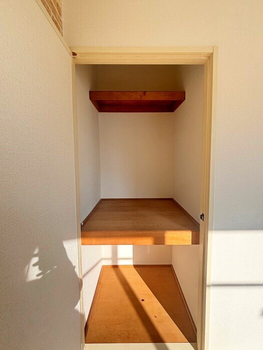 物件内観写真11　(収納)