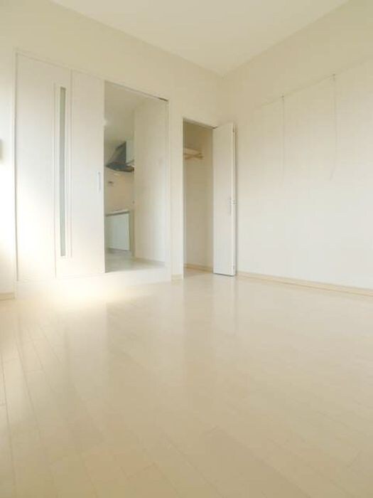 物件内観写真8　(内観写真)