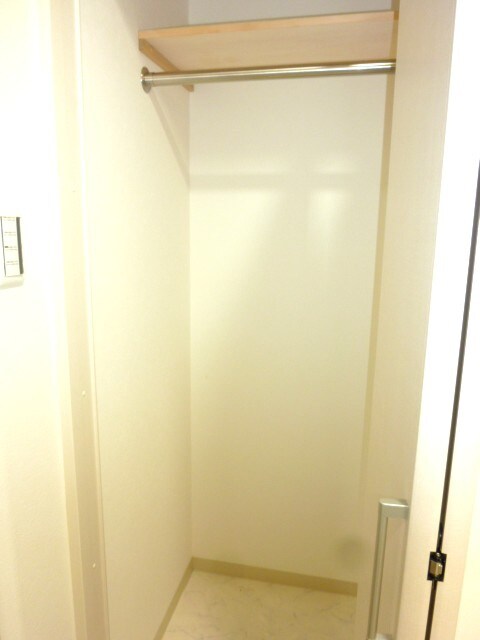 物件内観写真9　(収納)