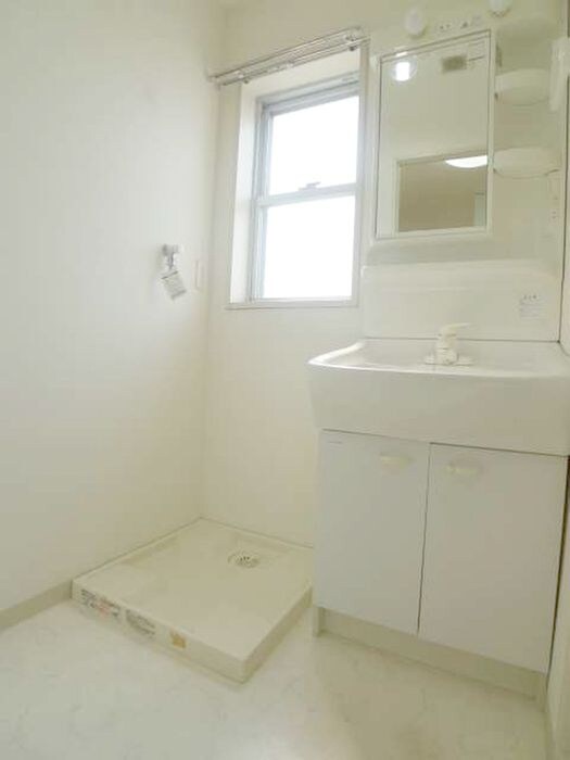 物件内観写真11　(洗面)