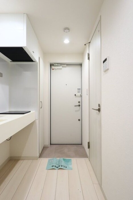 物件内観写真18　(玄関)