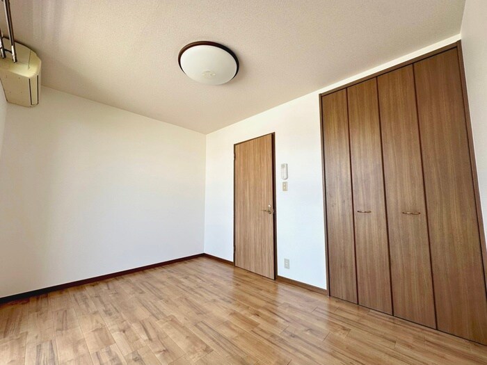 物件内観写真7　(居室)