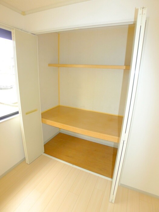 物件内観写真22　(収納)