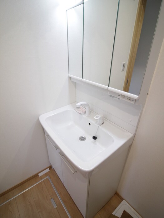 物件内観写真9　(洗面)