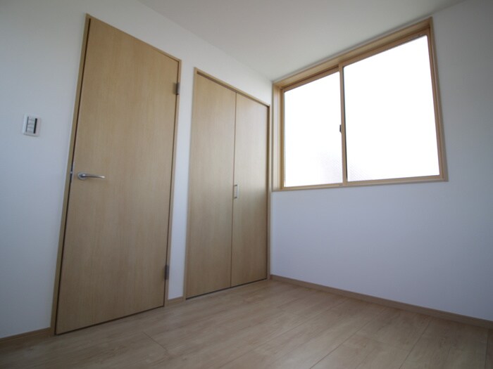 物件内観写真16　(居室)
