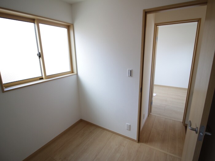 物件内観写真17　(居室)