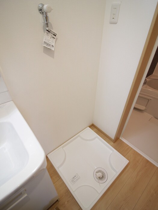 物件内観写真22　(洗濯機置場)