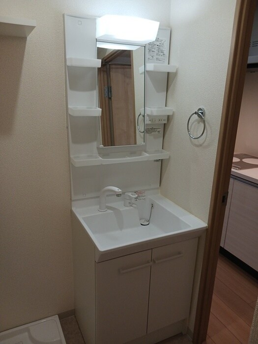 物件内観写真11　(洗面)