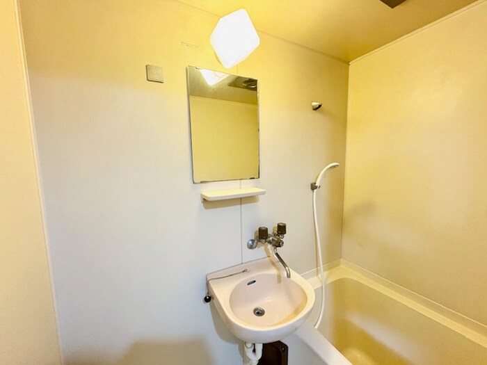 物件内観写真10　(洗面)