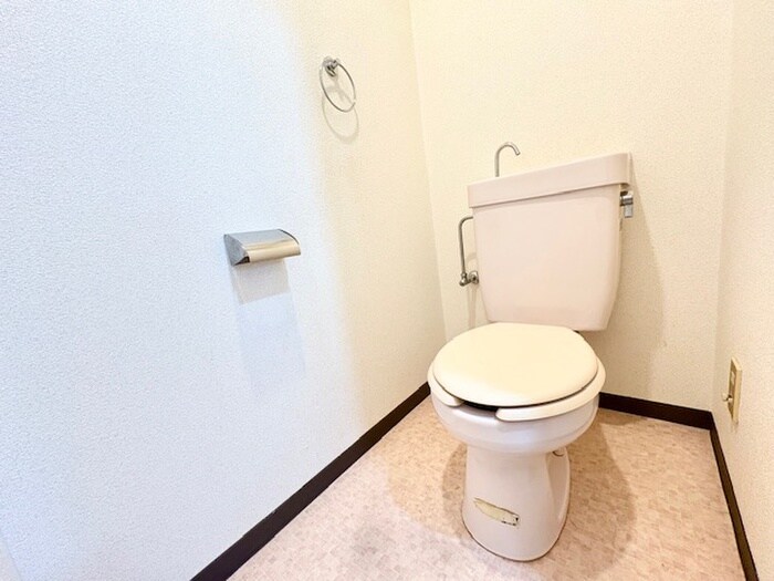 物件内観写真11　(トイレ)