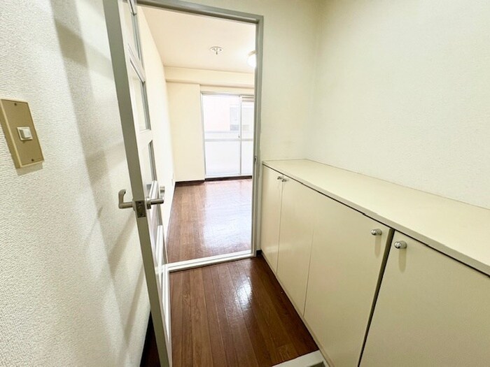 物件内観写真15　(廊下)