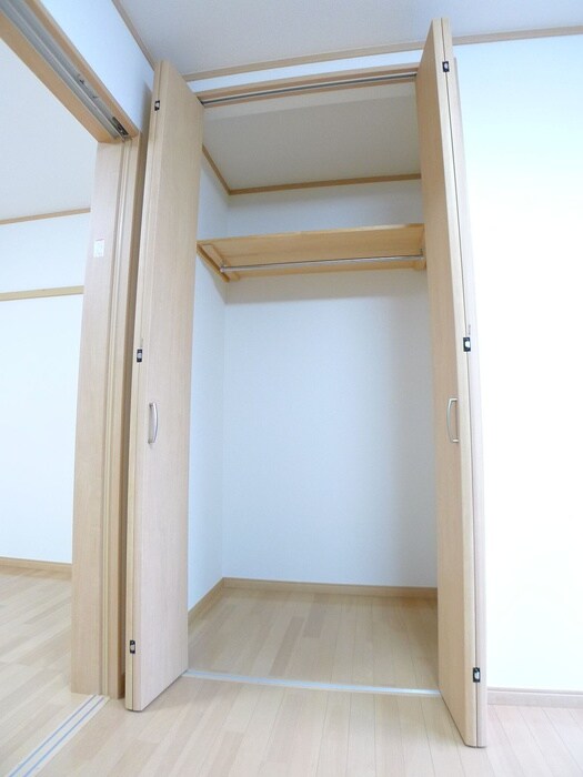 物件内観写真11　(収納)