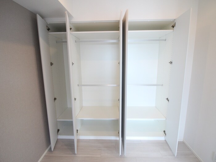 物件内観写真12　(収納)