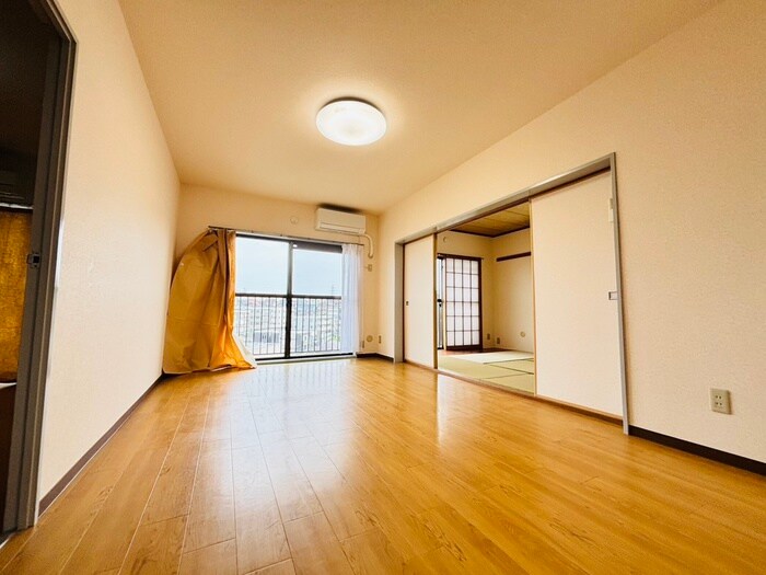 物件内観写真7　(居室)