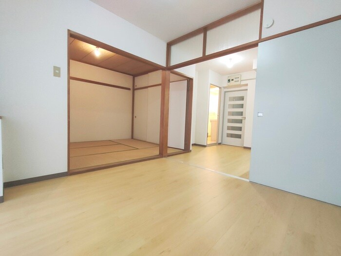 物件内観写真7　(居室)