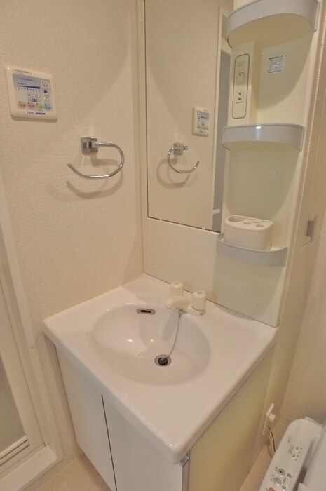 物件内観写真11　(洗面)