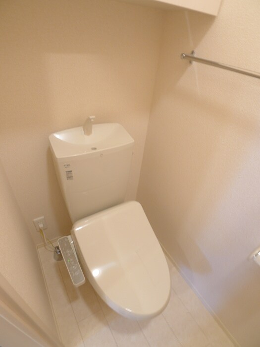 物件内観写真9　(トイレ)