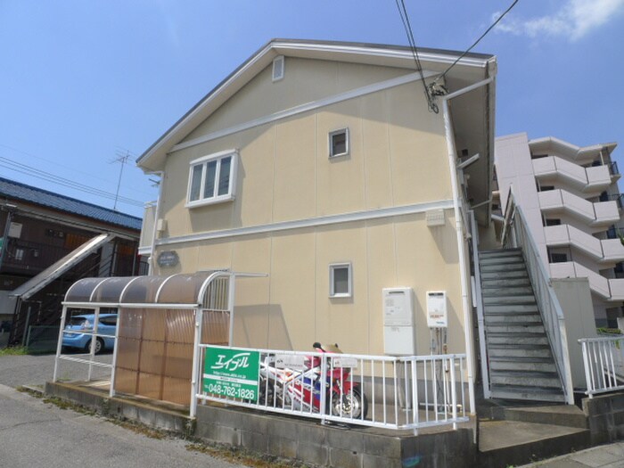 物件外観写真5　(エントランス部分)