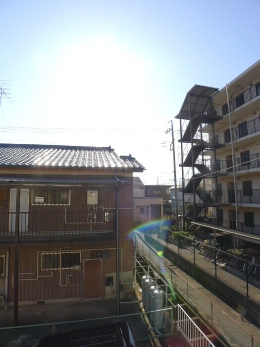 物件内観写真11　(室内からの展望)