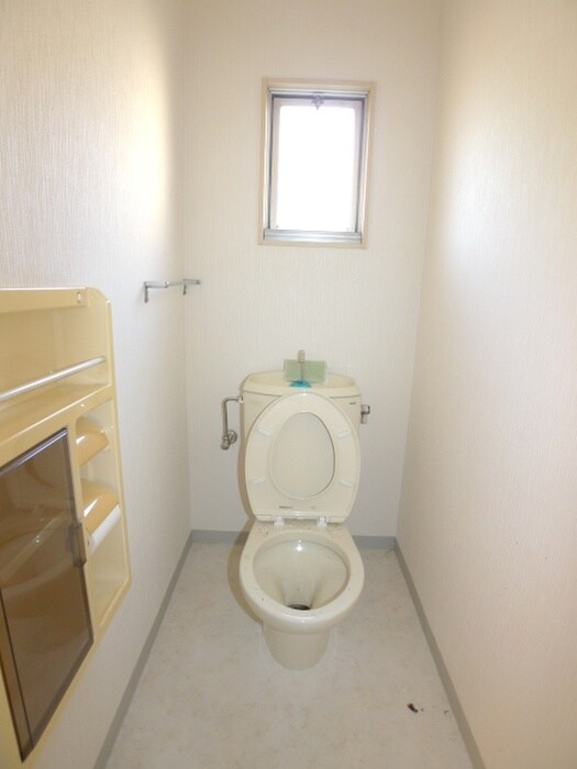 物件内観写真15　(トイレ)