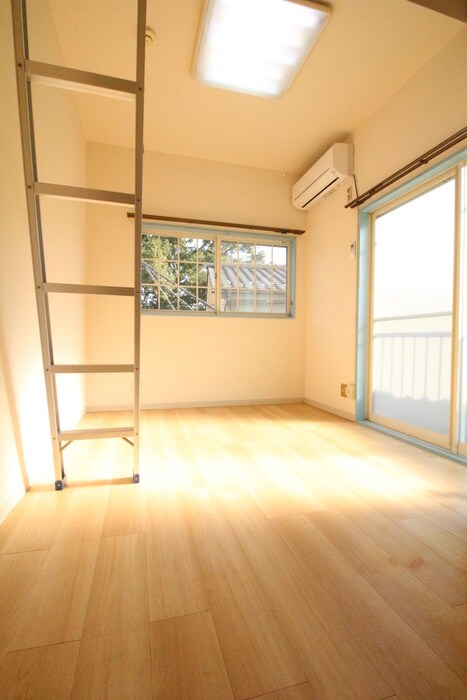 物件内観写真7　(居室)