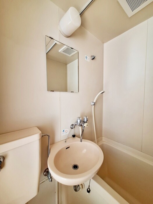 物件内観写真12　(洗面)