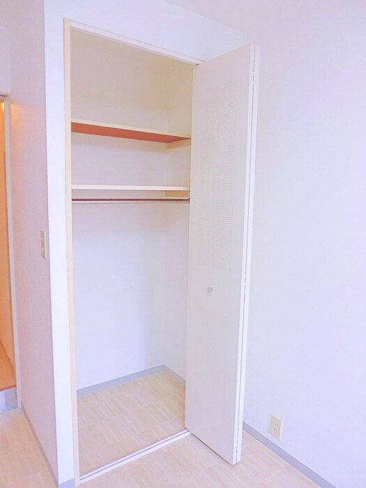 物件内観写真11　(収納)